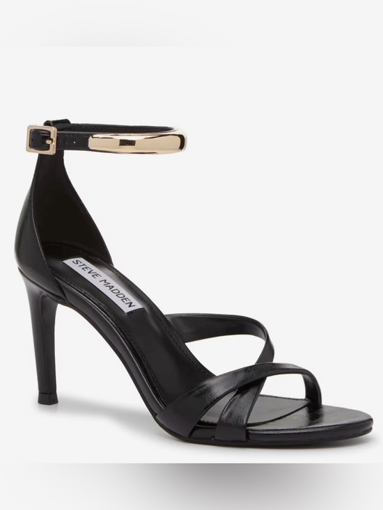 Steve Madden Shoes - NIB Steve Madden Elsiee Black & Gold Sandals Size 9.5